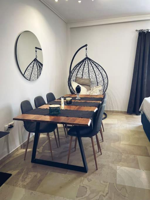 Minimal 3Br Apartment In Athen Eksteriør billede