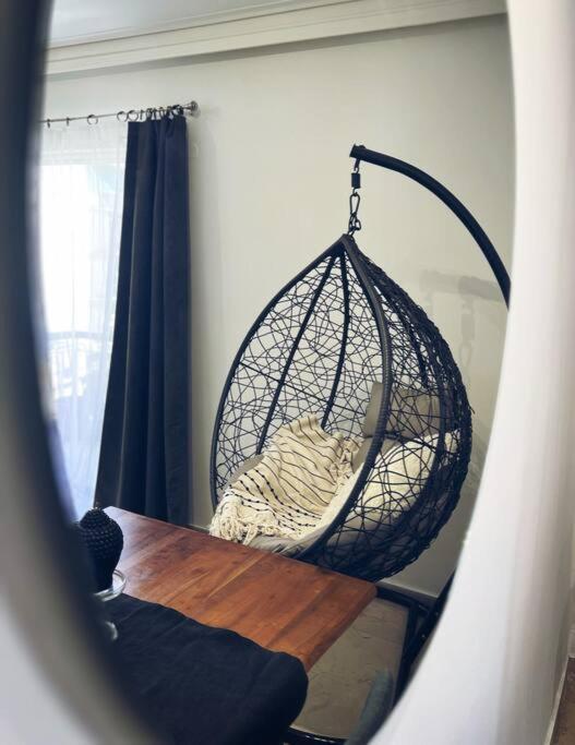 Minimal 3Br Apartment In Athen Eksteriør billede