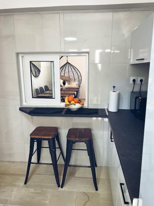 Minimal 3Br Apartment In Athen Eksteriør billede