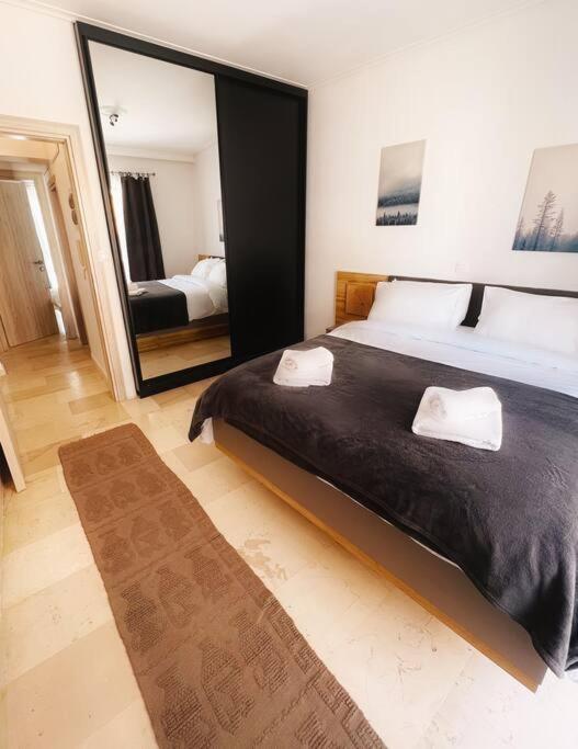 Minimal 3Br Apartment In Athen Eksteriør billede
