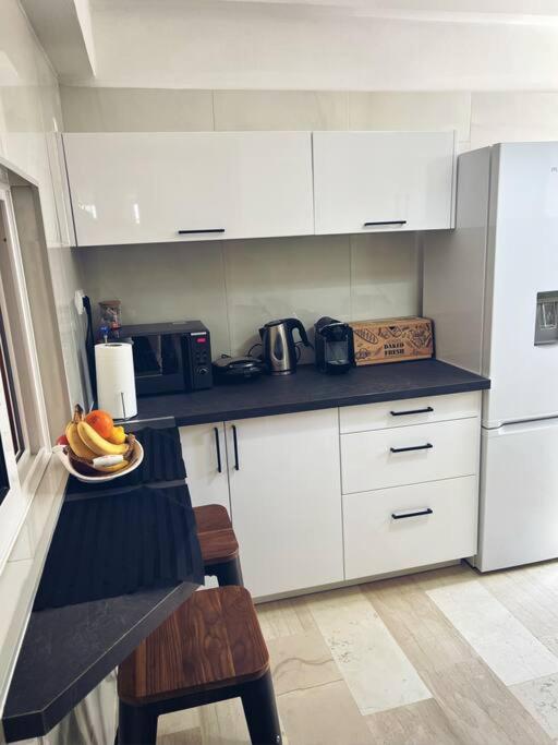 Minimal 3Br Apartment In Athen Eksteriør billede