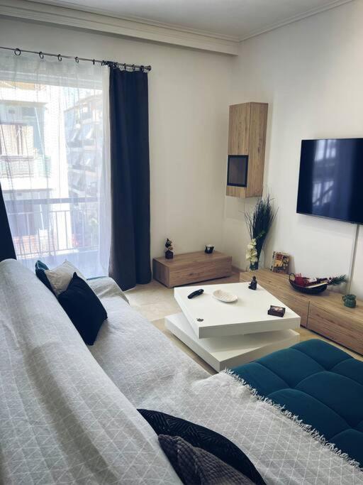 Minimal 3Br Apartment In Athen Eksteriør billede